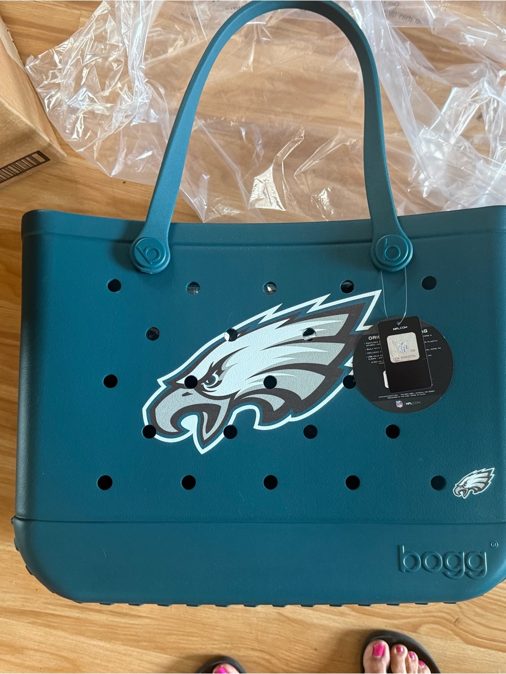 New Philadelphia Eagles Original Bogg Bag - Picture 2 of 10